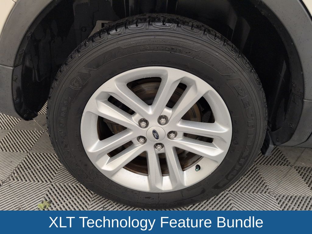 Used 2017 White Ford XLT image 18