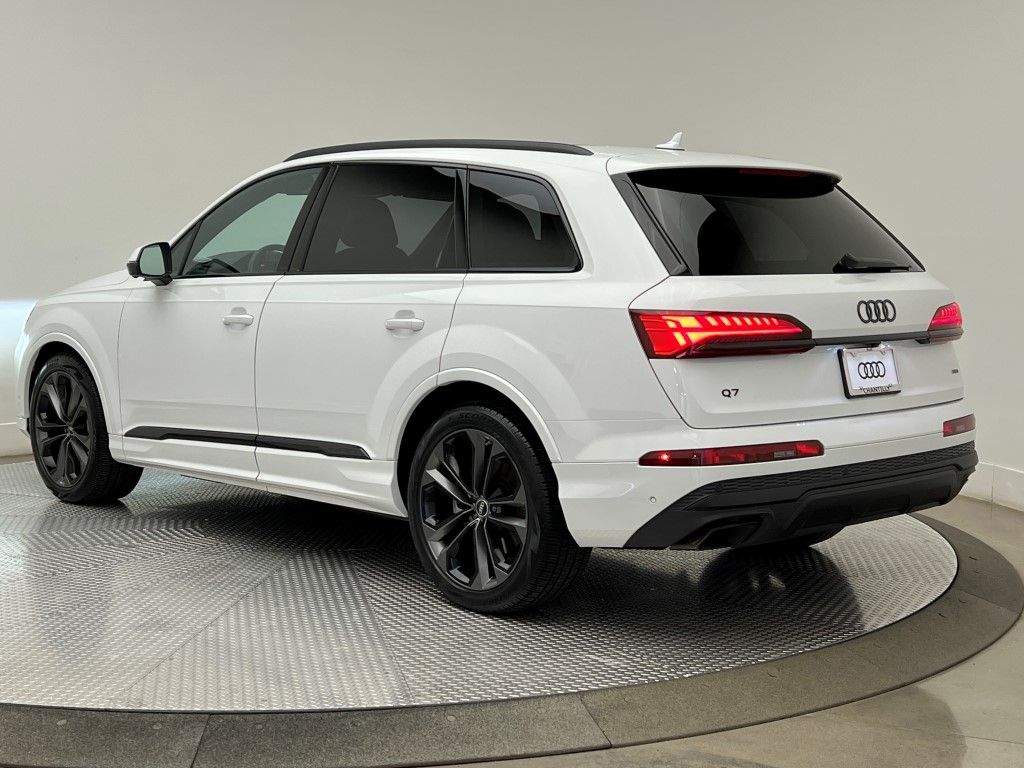 Thumbnail: 2025 Audi Q7 - 4