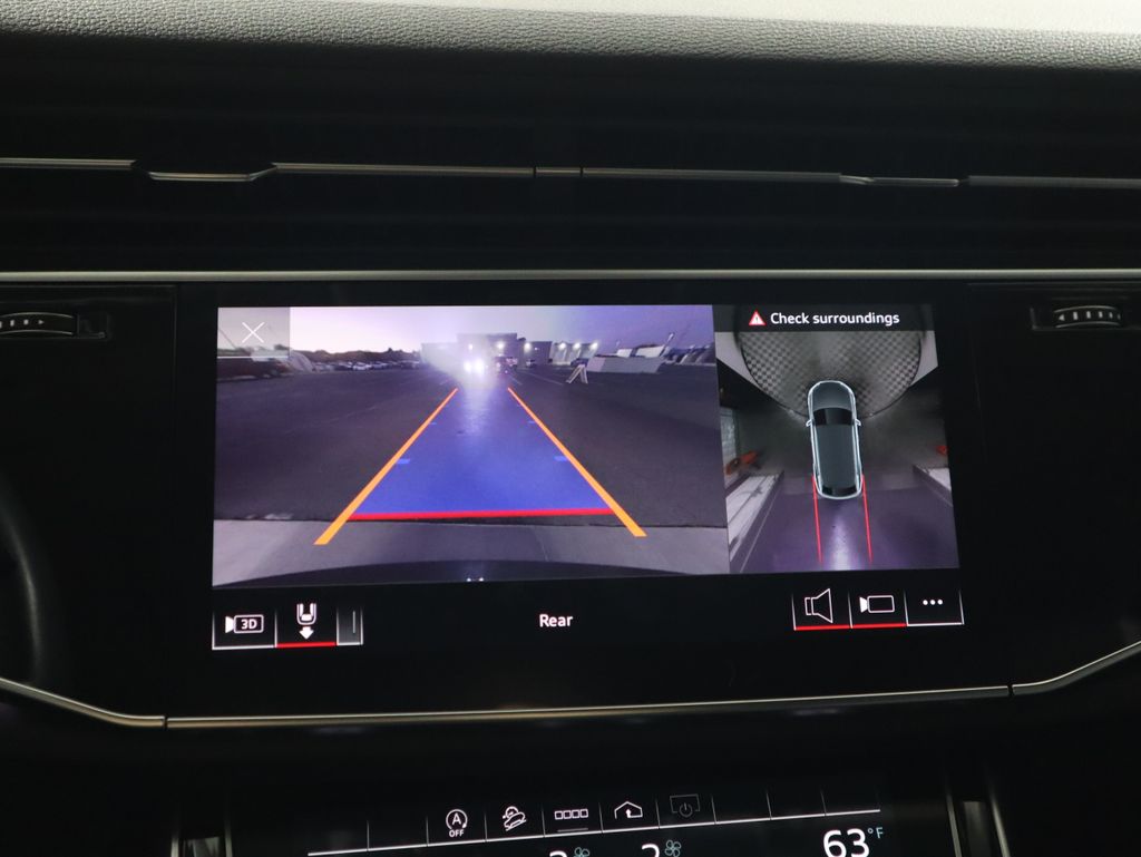 Thumbnail: 2022 Audi Q8 - 15