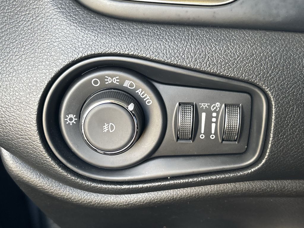 Used 2021 Jeep Renegade SUV