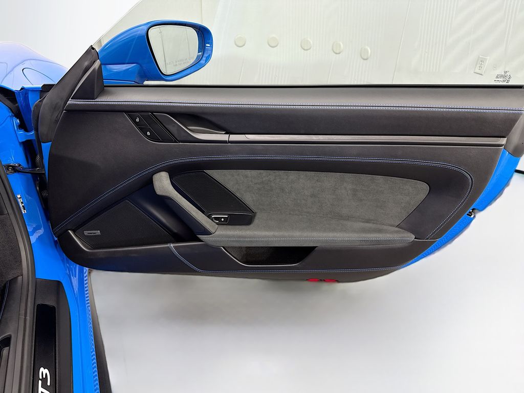 Thumbnail: 2024 Porsche 911 - 24