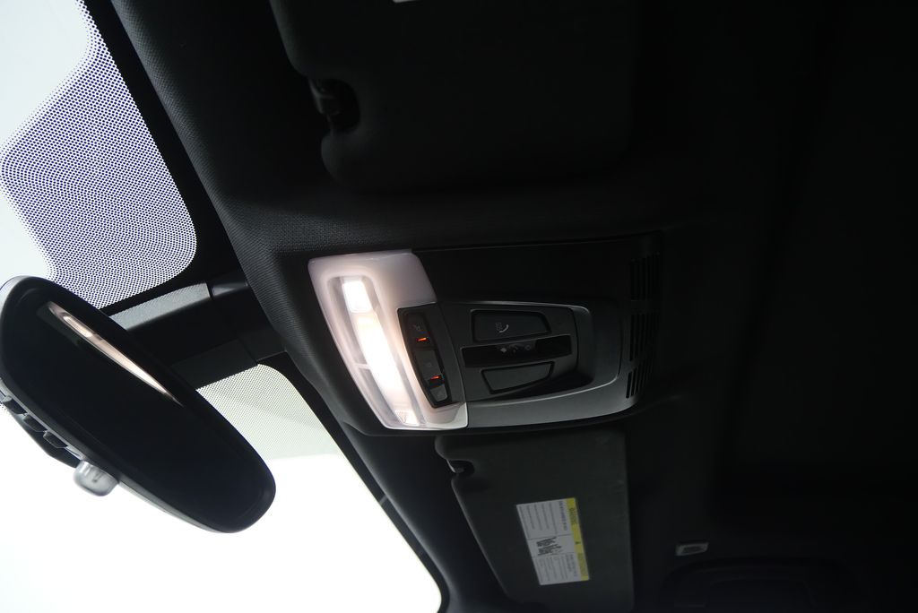 Thumbnail: 2017 BMW X1 - 15