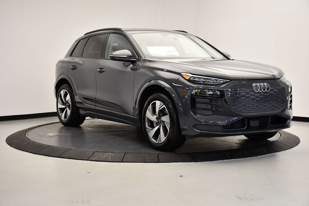 Thumbnail: 2025 Audi Q6 e-tron - 7