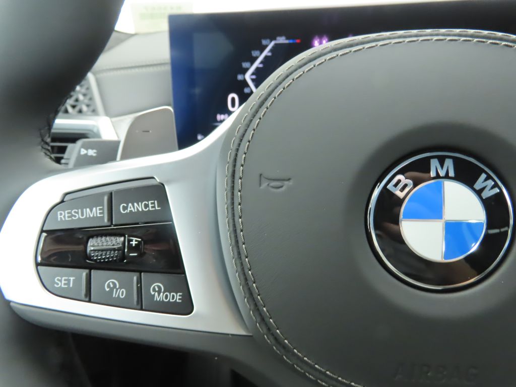 Thumbnail: 2026 BMW X7 - 11