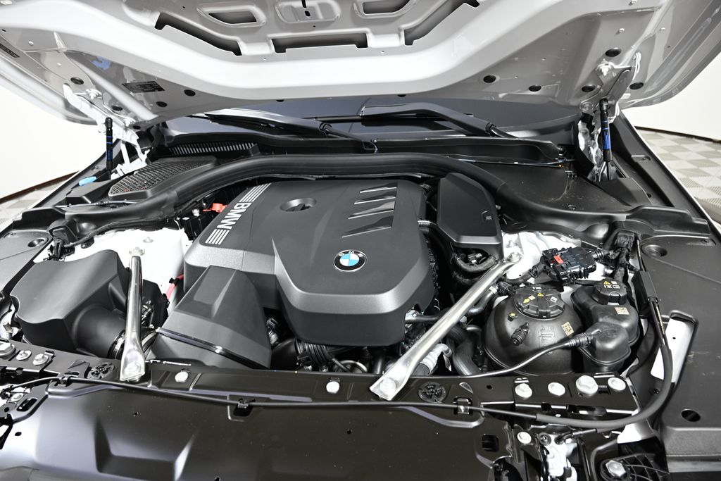 Thumbnail: 2026 BMW 5 Series - 27