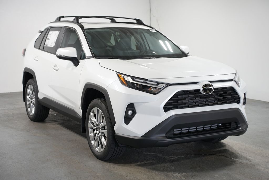 Thumbnail: 2025 Toyota RAV4 - 3