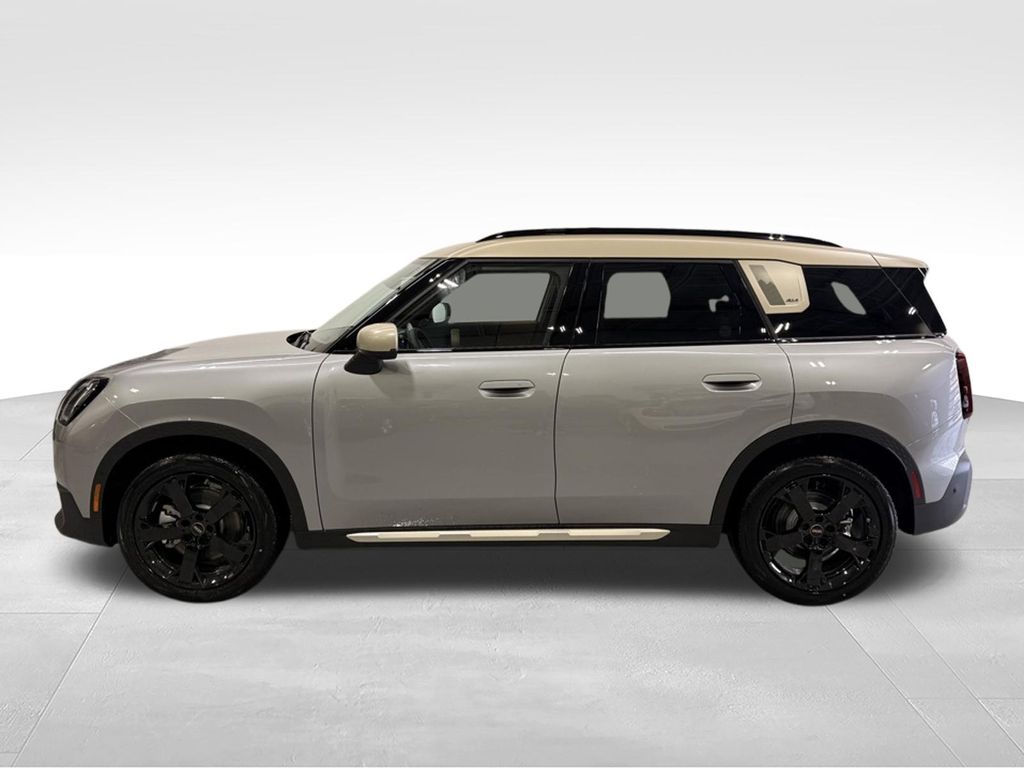 Thumbnail: 2027 MINI Cooper Countryman - 2