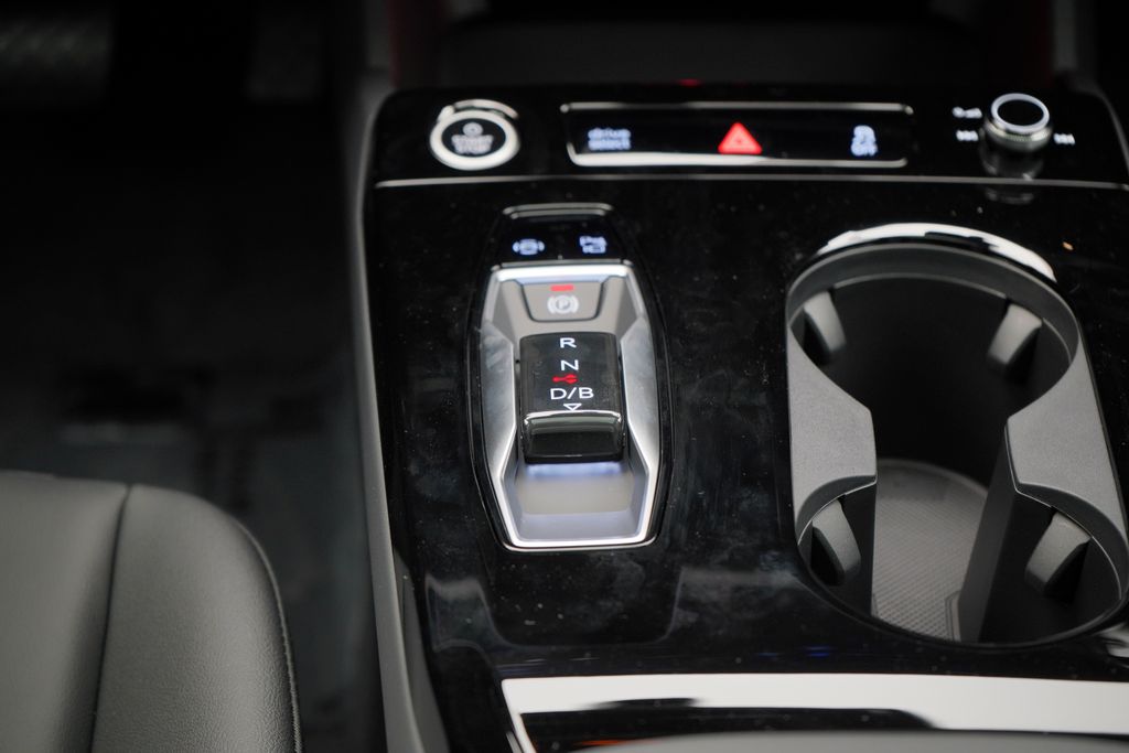 2025 Audi Q6 e-tron Premium 17
