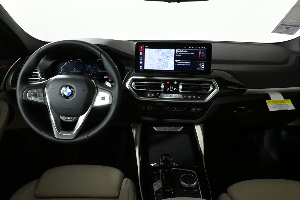 2025 BMW X4 xDrive30i 17