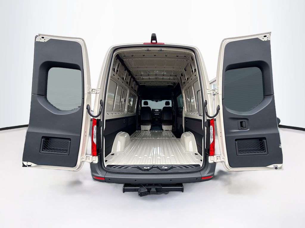 Thumbnail: 2026 Mercedes-Benz Sprinter - 27
