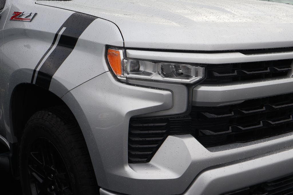 2022 Chevrolet Silverado 1500 RST 4