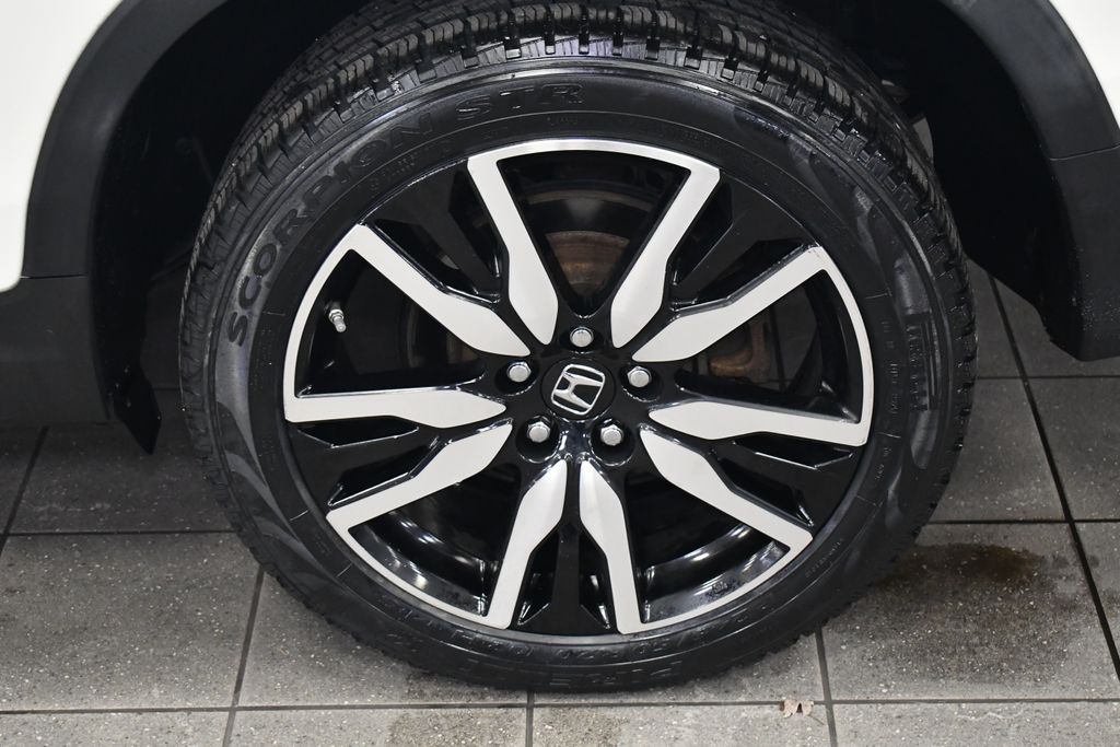 Thumbnail: 2019 Honda Pilot - 14