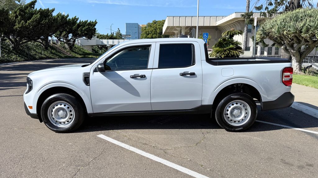 Used 2025 Ford Maverick XL 4D Crew Cab