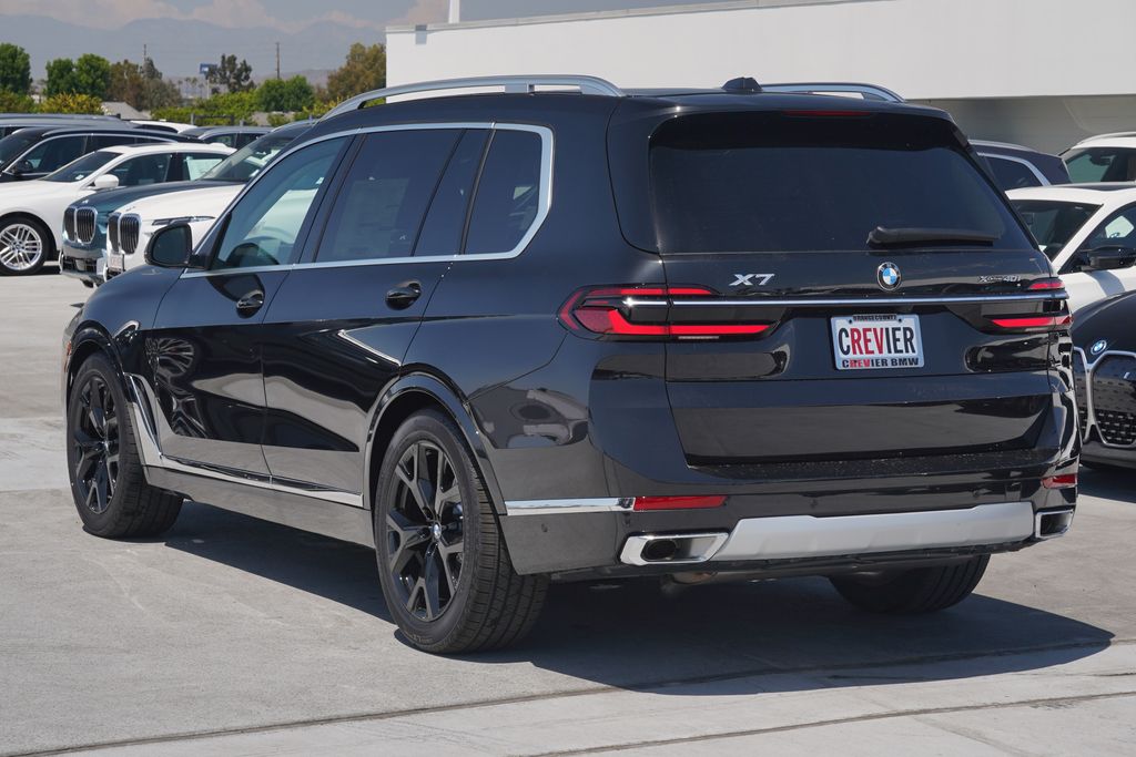 2025 BMW X7 xDrive40i 7