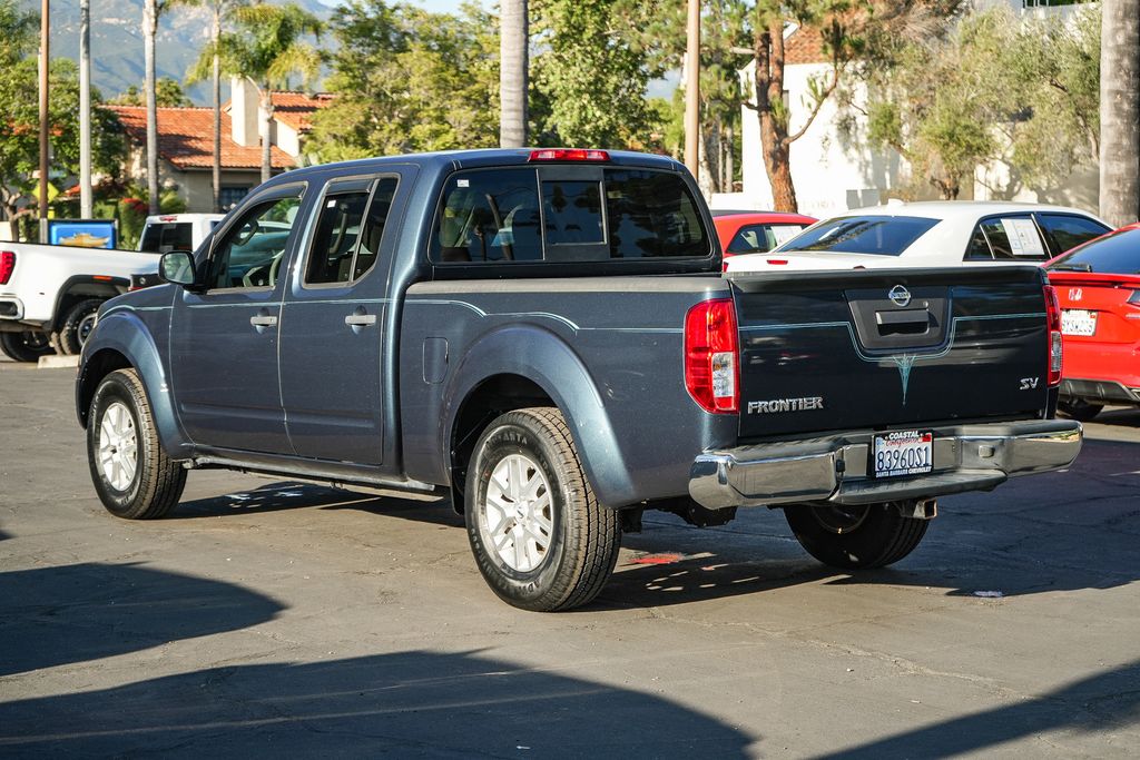 View vehicle photo 4