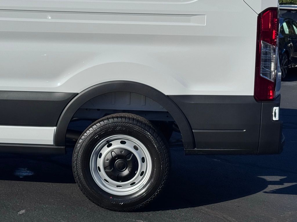FordTransit-25033