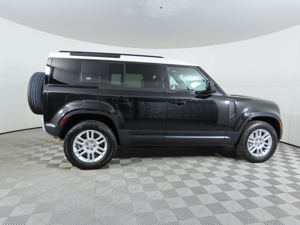 2024 Land Rover Defender 110 4