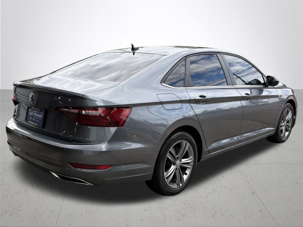 2021 Volkswagen Jetta R-Line