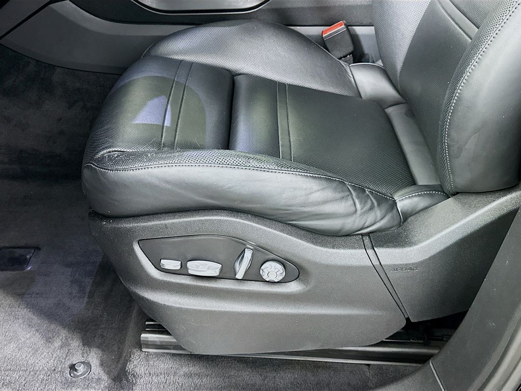 Thumbnail: 2019 Porsche Cayenne - 20