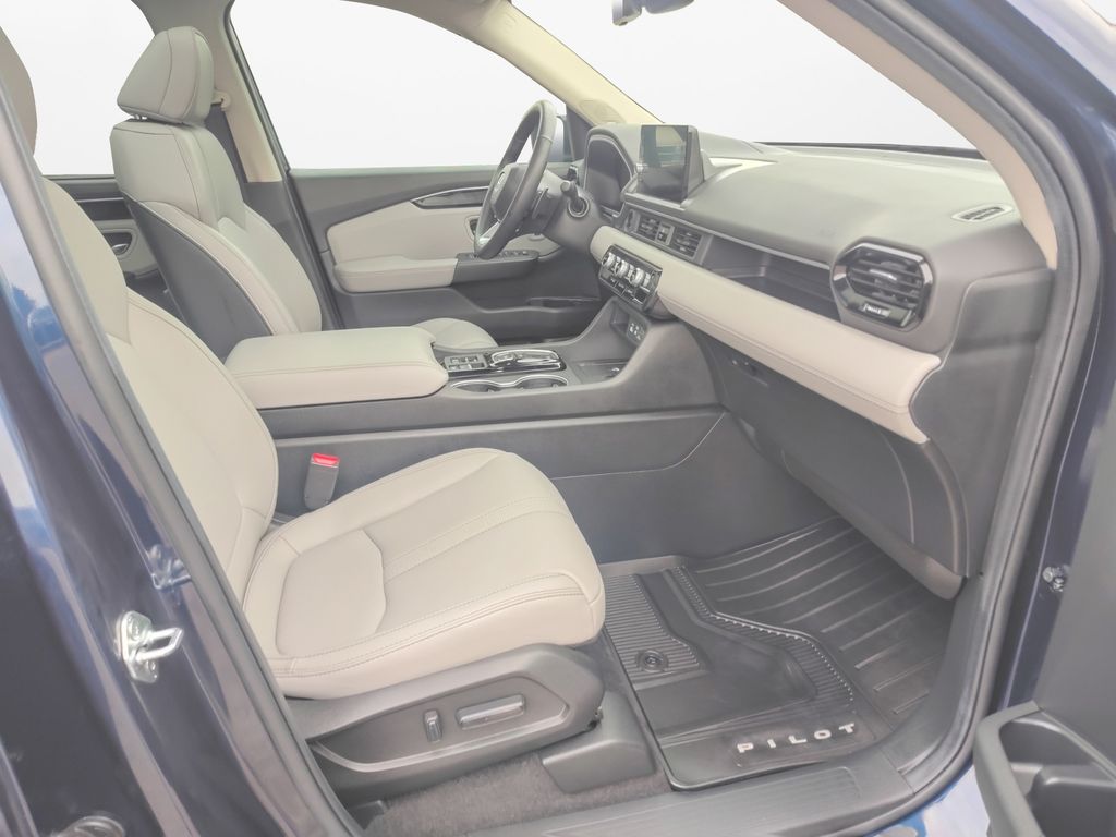 Used Car 2025 Honda Pilot  Touring For Sale Under $50,000 In Austin, Texas