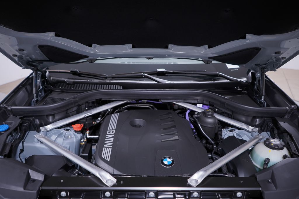 Thumbnail: 2026 BMW X5 - 16