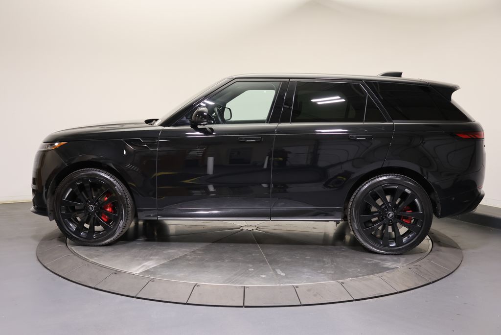 Thumbnail: 2023 Land Rover Range Rover Sport - 2