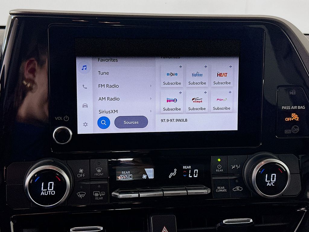 2023 Toyota Highlander L 15
