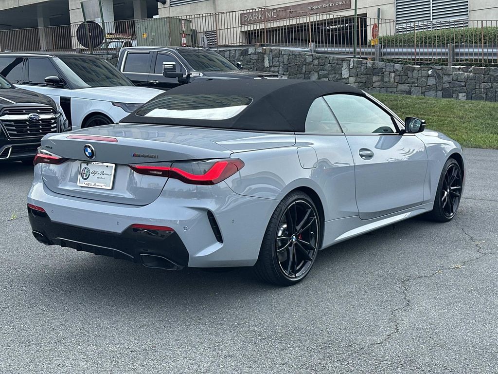 Used 2024 Gray Metallic BMW M440i xDrive image 8