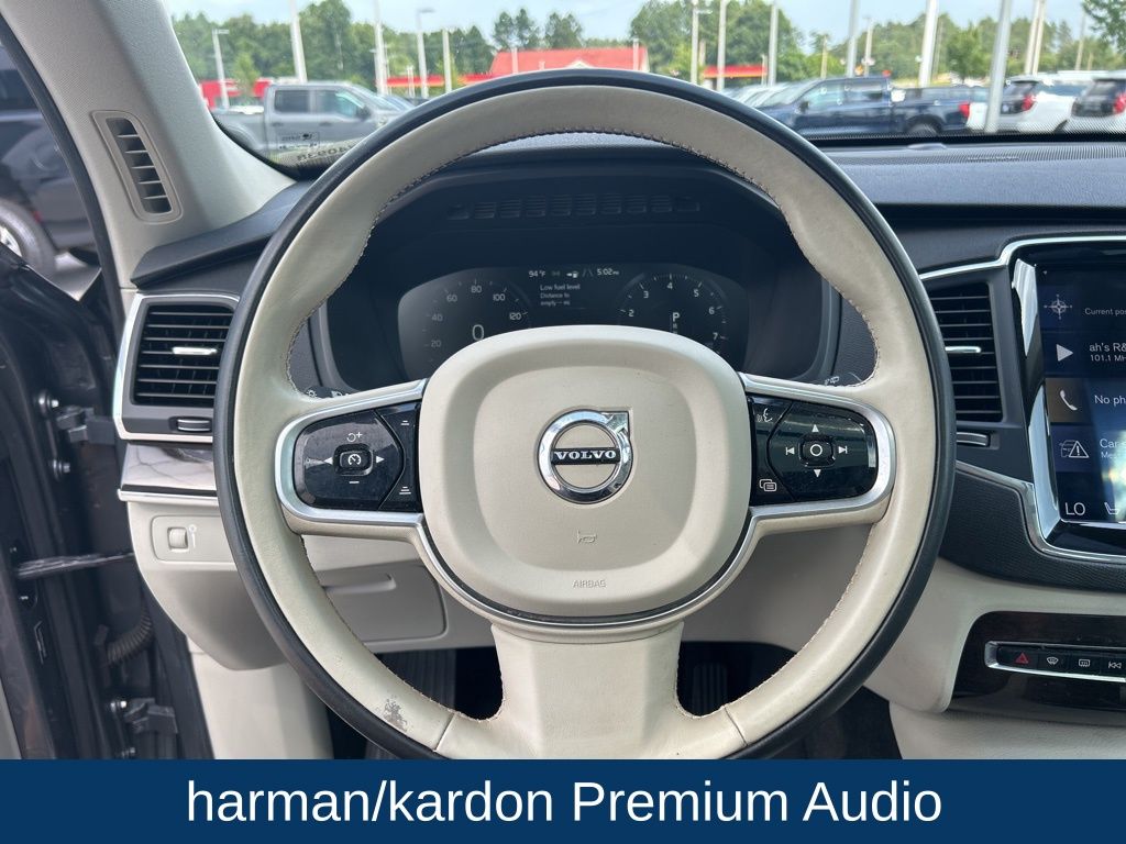 2019 Volvo XC90 T6 Momentum