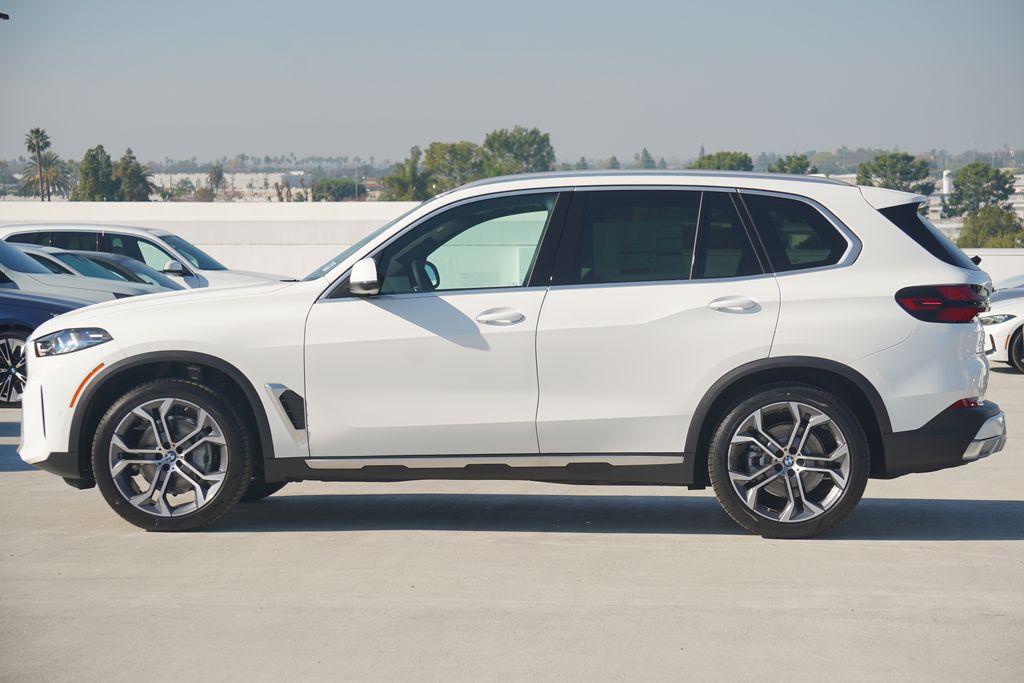 Thumbnail: 2026 BMW X5 - 4