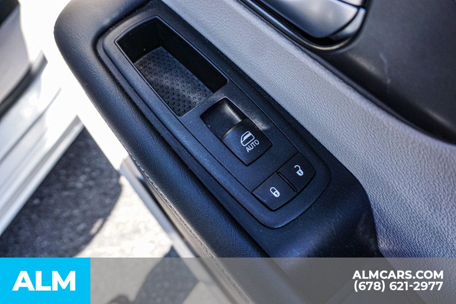 Used 2024 Silver Chrysler Touring L image 57