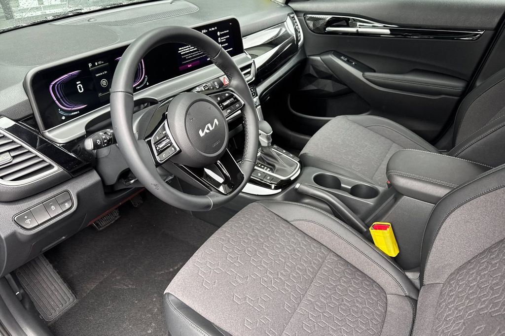 new 2026 Kia Seltos car, priced at $28,685