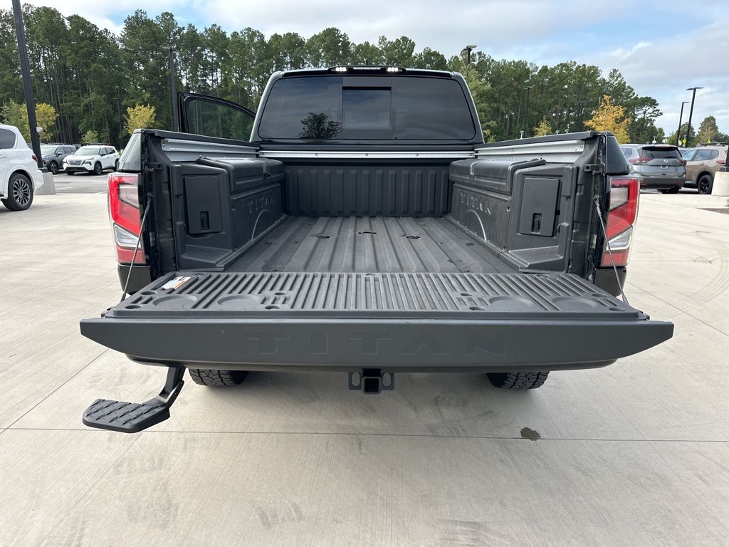 2024 Nissan Titan XD PRO-4X 25