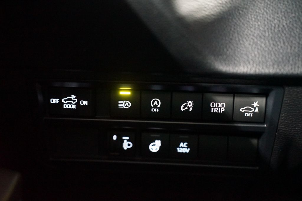 2025 Toyota Tundra SR5 25