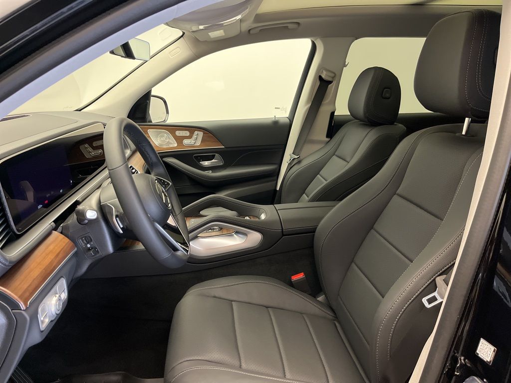 Thumbnail: 2026 Mercedes-Benz GLS - 13