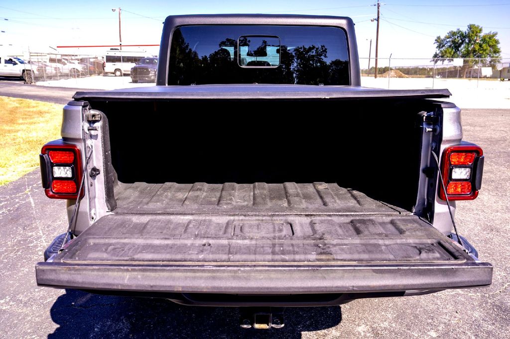 Used Car 2020 Jeep Gladiator  Sport For Sale Under $30,000 In Taylor, Texas