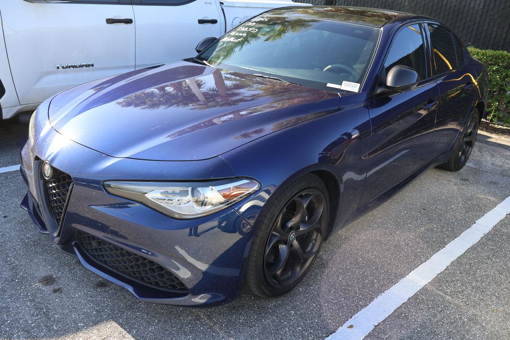 Thumbnail: 2019 Alfa Romeo Giulia - 2