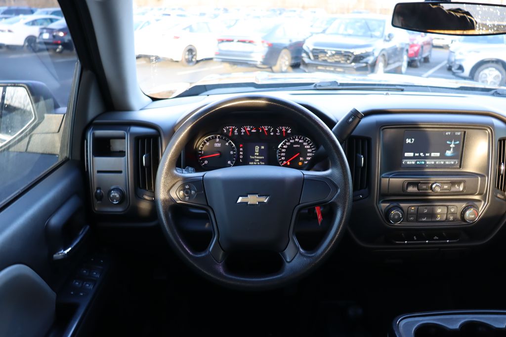 2017 Chevrolet Silverado 1500 Custom 17