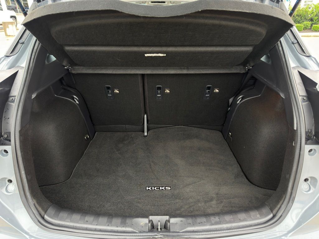 2021 Nissan Kicks SR Gray at Emmons Autoplex