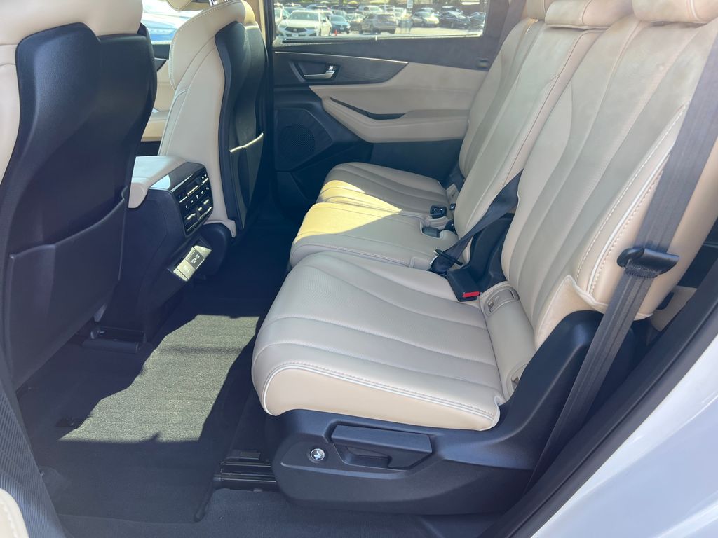 Thumbnail: 2023 Acura MDX - 30