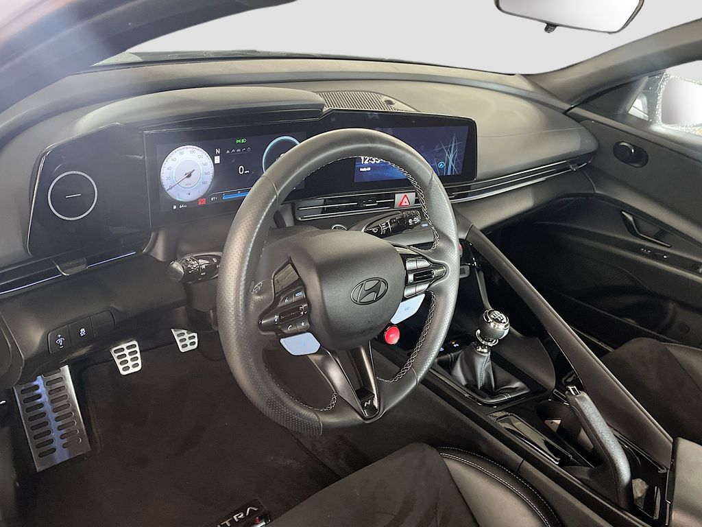 Used 2025 Gray Hyundai Base image 9