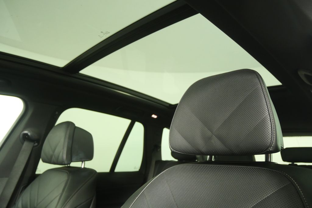 Thumbnail: 2024 BMW X5 - 11