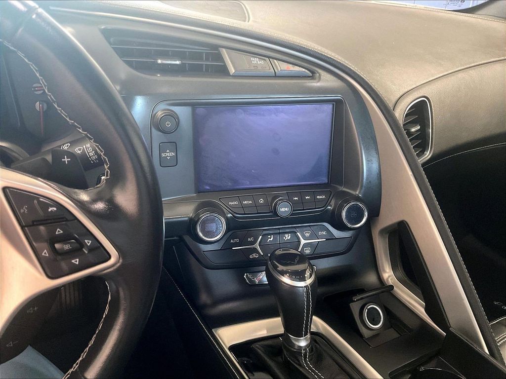 2019 Chevrolet Corvette — photo 17