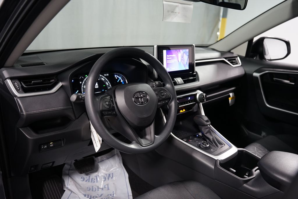 Thumbnail: 2025 Toyota RAV4 - 11