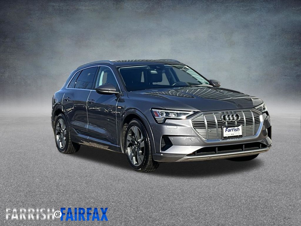2021 Audi e-tron quattro Premium SUV