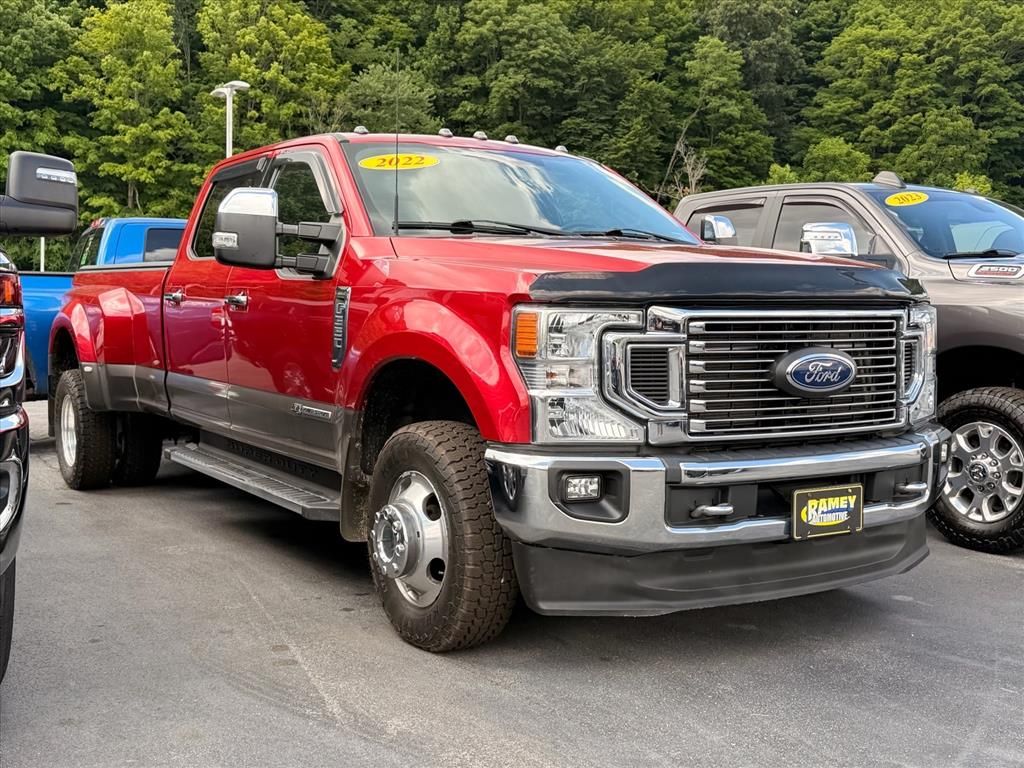 Red 2022 Ford F-350 Super Duty Lariat Crew Cab LB DRW 4WD Pickup Truck Four-Wheel Drive Automatic
