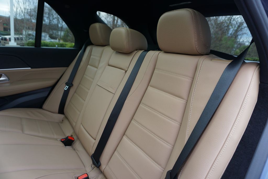 Thumbnail: 2026 Mercedes-Benz GLE - 14