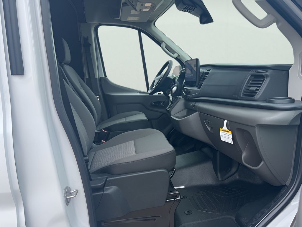 2025 Ford Transit-250