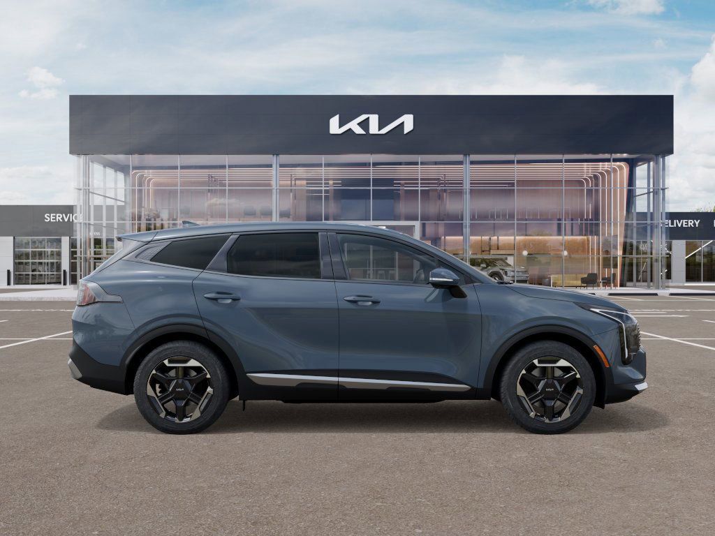 new 2026 Kia Sportage Hybrid car, priced at $32,528