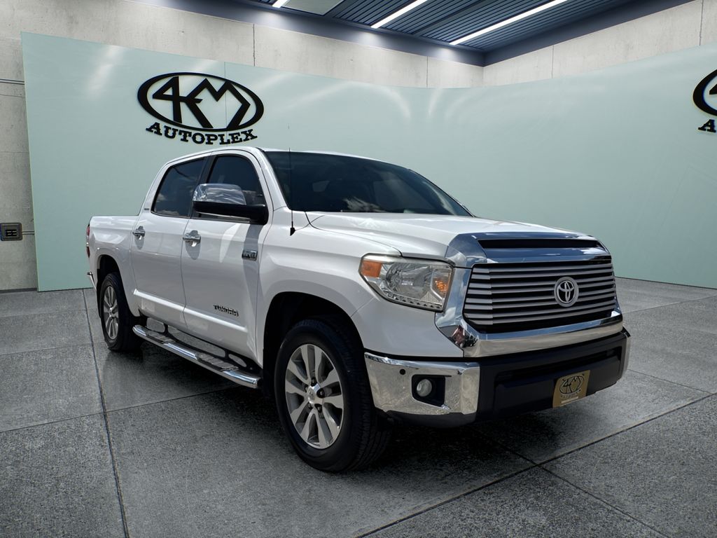 Super White 2017 Toyota Tundra Pickup Truck 4X2 6-Speed Automatic Overdrive
